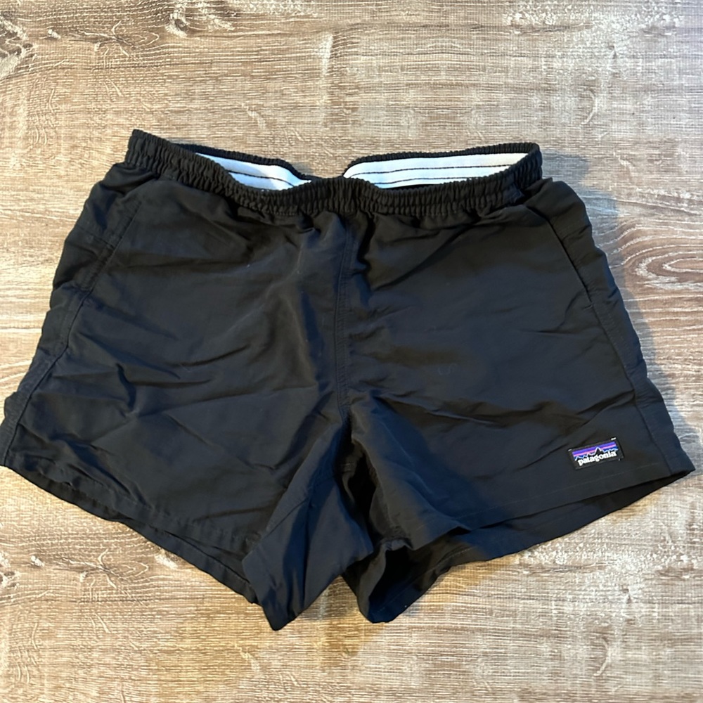 Patagonia Baggies- Black 5 Inch Inseam